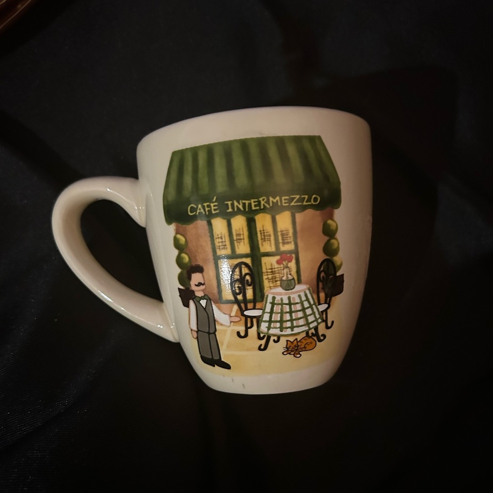 Cafe Intermezzo like new, “Nonni’s” mug